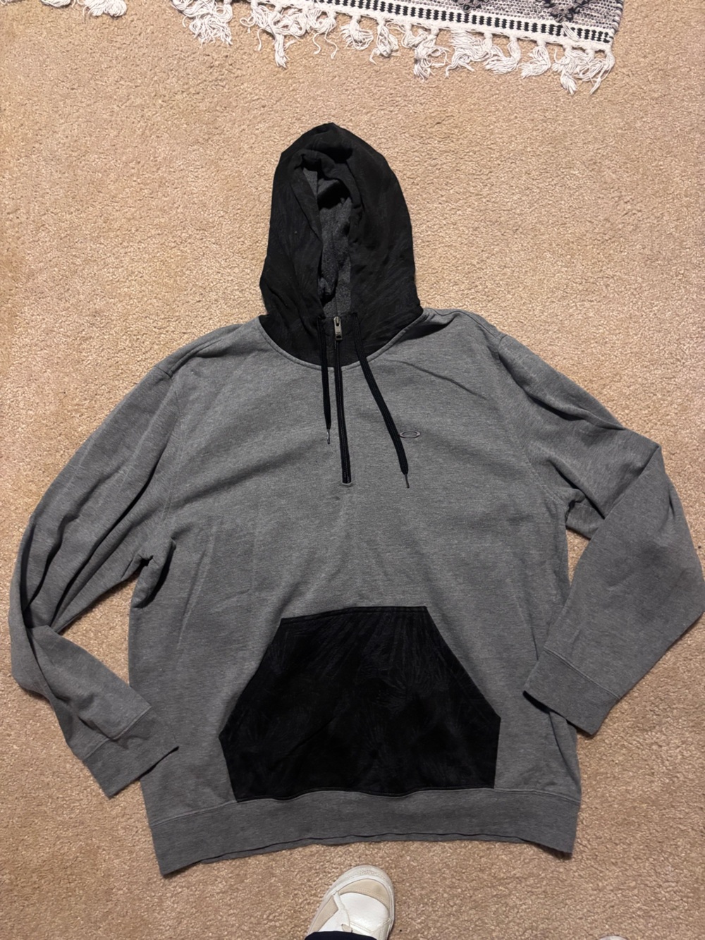 Oakley Gray Pullover Zip-Up Hoodie with Black Hood